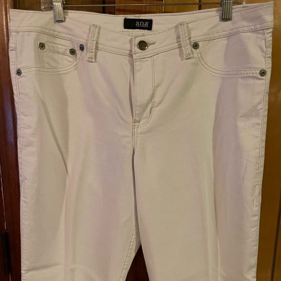 A.N.A A New Approach Women's Pants Flat Front Five Pockets‎ White Size 14 - Picture 3 of 5